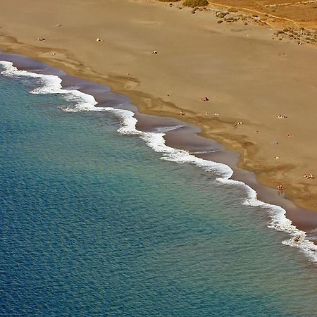 Barlovento By Rentmedano Luxury Beach Front Apartment With Fantastic Ocean Views El Medano  Exterior photo